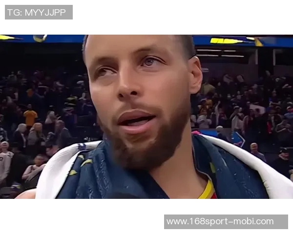 库里父子现场观战独行侠比赛克莱却在场外引发热议 库里父子现场观战独行侠比赛克莱却在场外引发热议